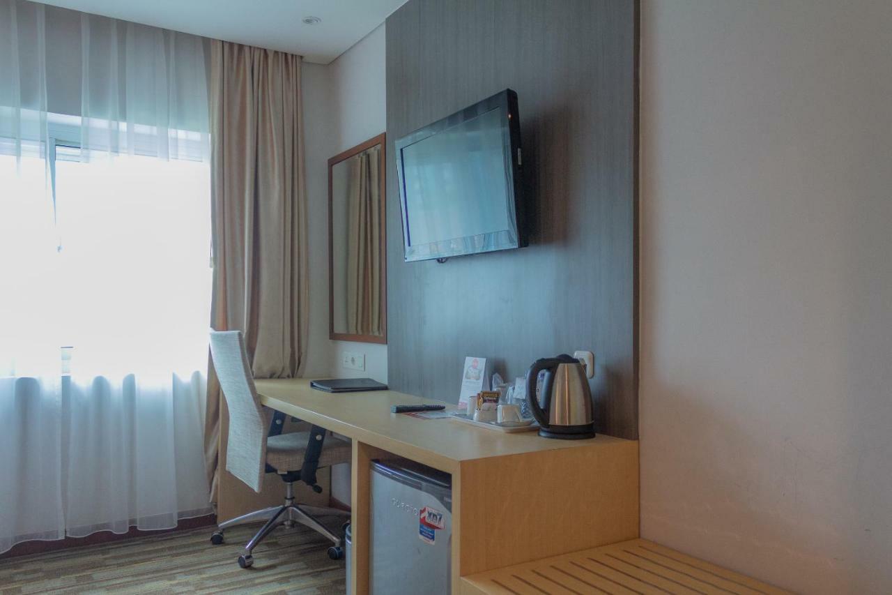 Collection O 7 Hotel Melawai Jacarta Exterior foto