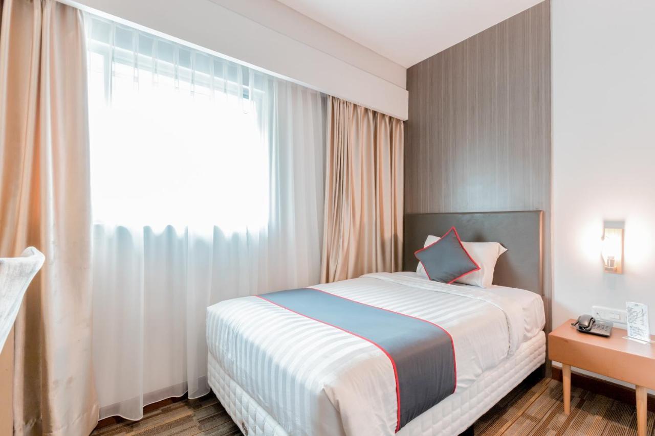 Collection O 7 Hotel Melawai Jacarta Exterior foto